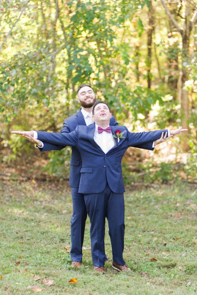 groom with groomsman