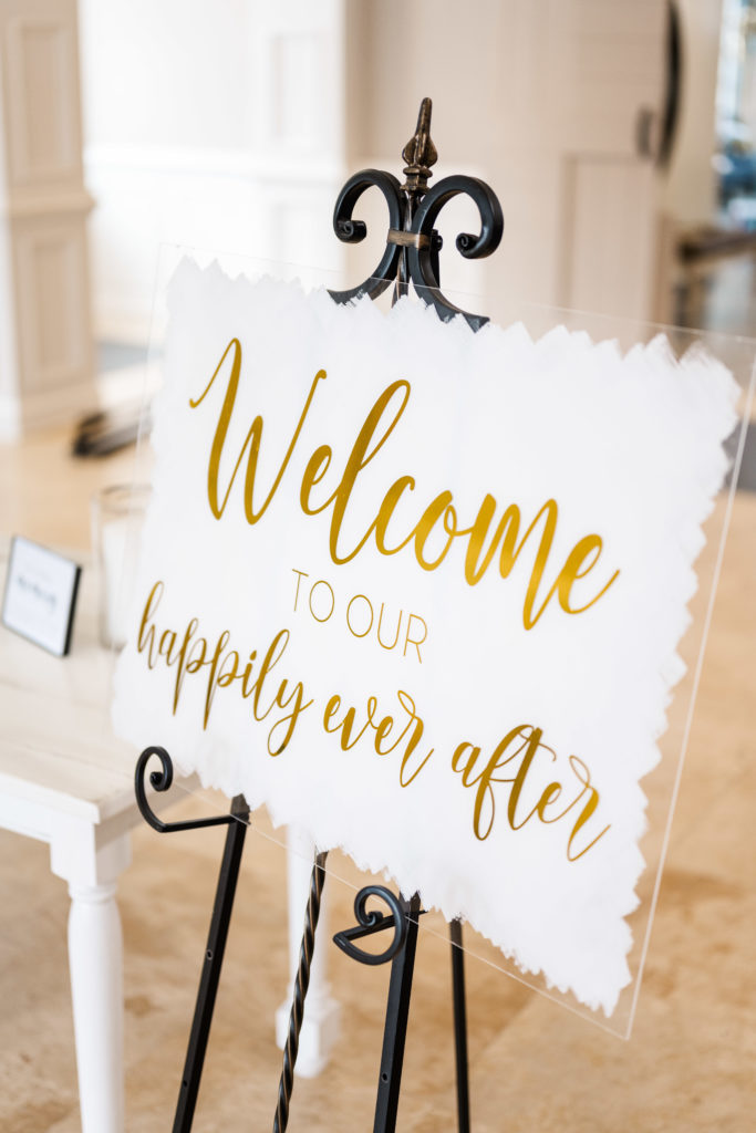 table signage at wedding