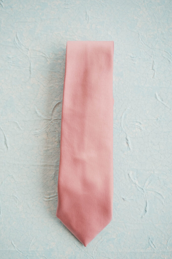 groom's tie