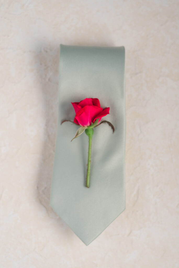 Groom’s tie