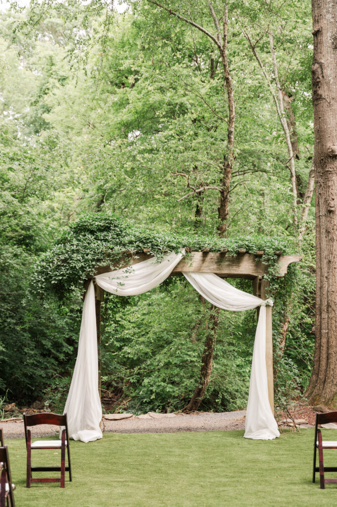 Arch at ceremony for historic Robertson Homestead 