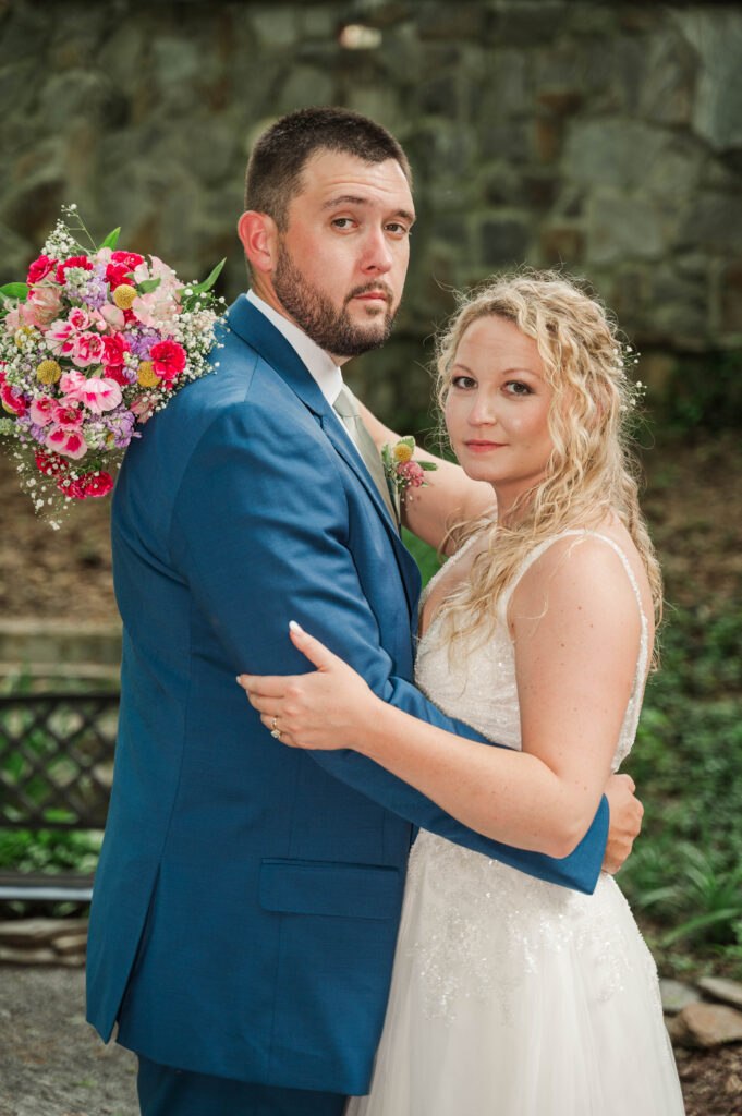 Bride and groom portraits at the historic Robertson Homestead 