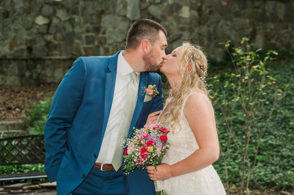 Bride and groom portraits at the historic Robertson Homestead 