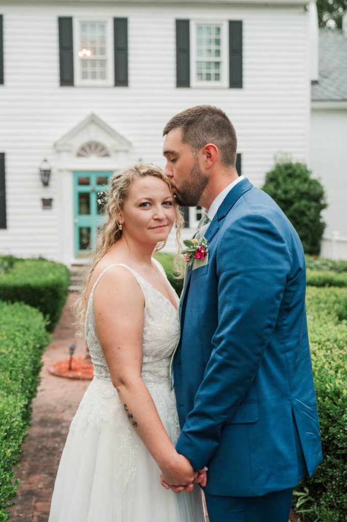 Bride & Groom Portraits The Historic Robertson Homestead