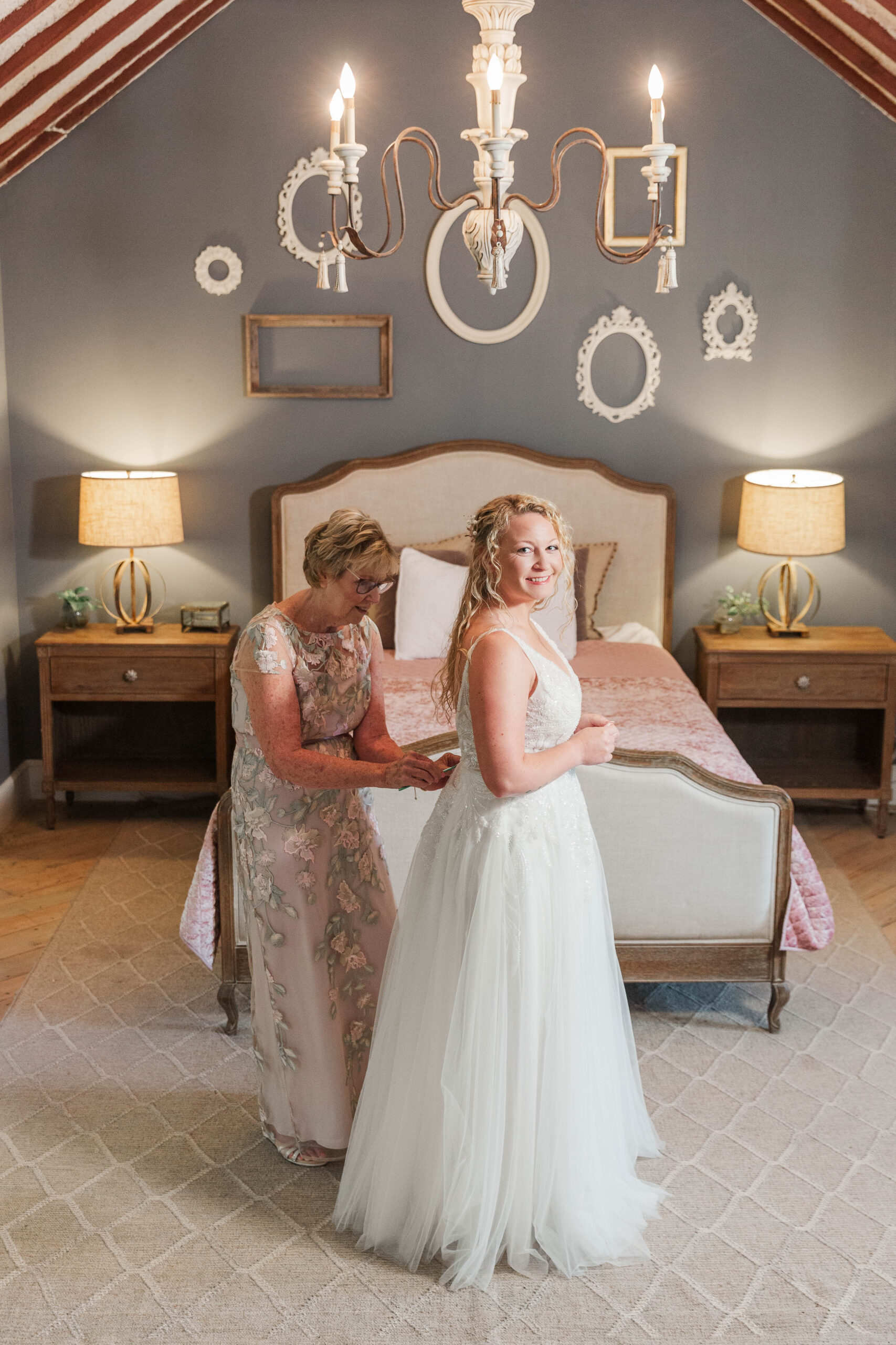 Bride getting ready with her mom