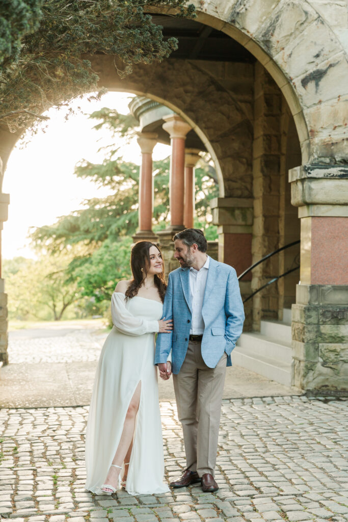 couple standing at arch, Maymont Mansion, Richmond Virginia