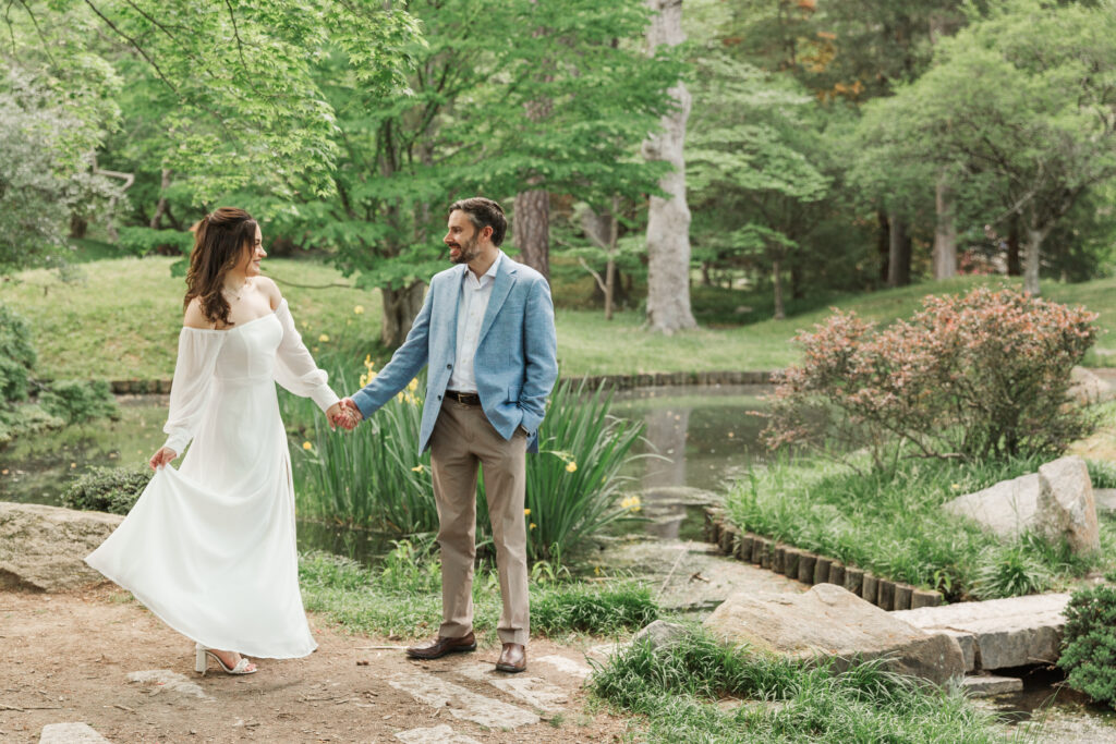 engagement session in Japanese Garden 