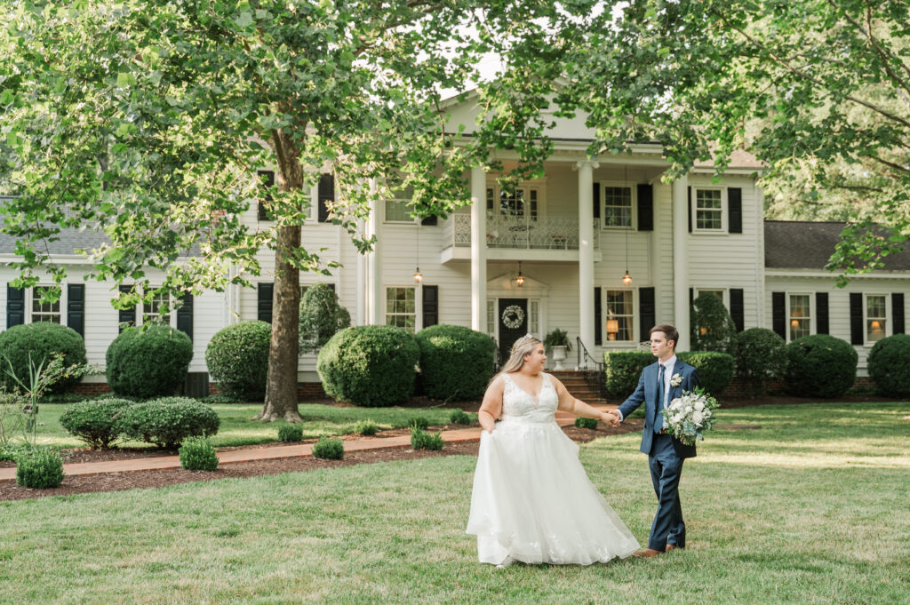 bride and groom portraits