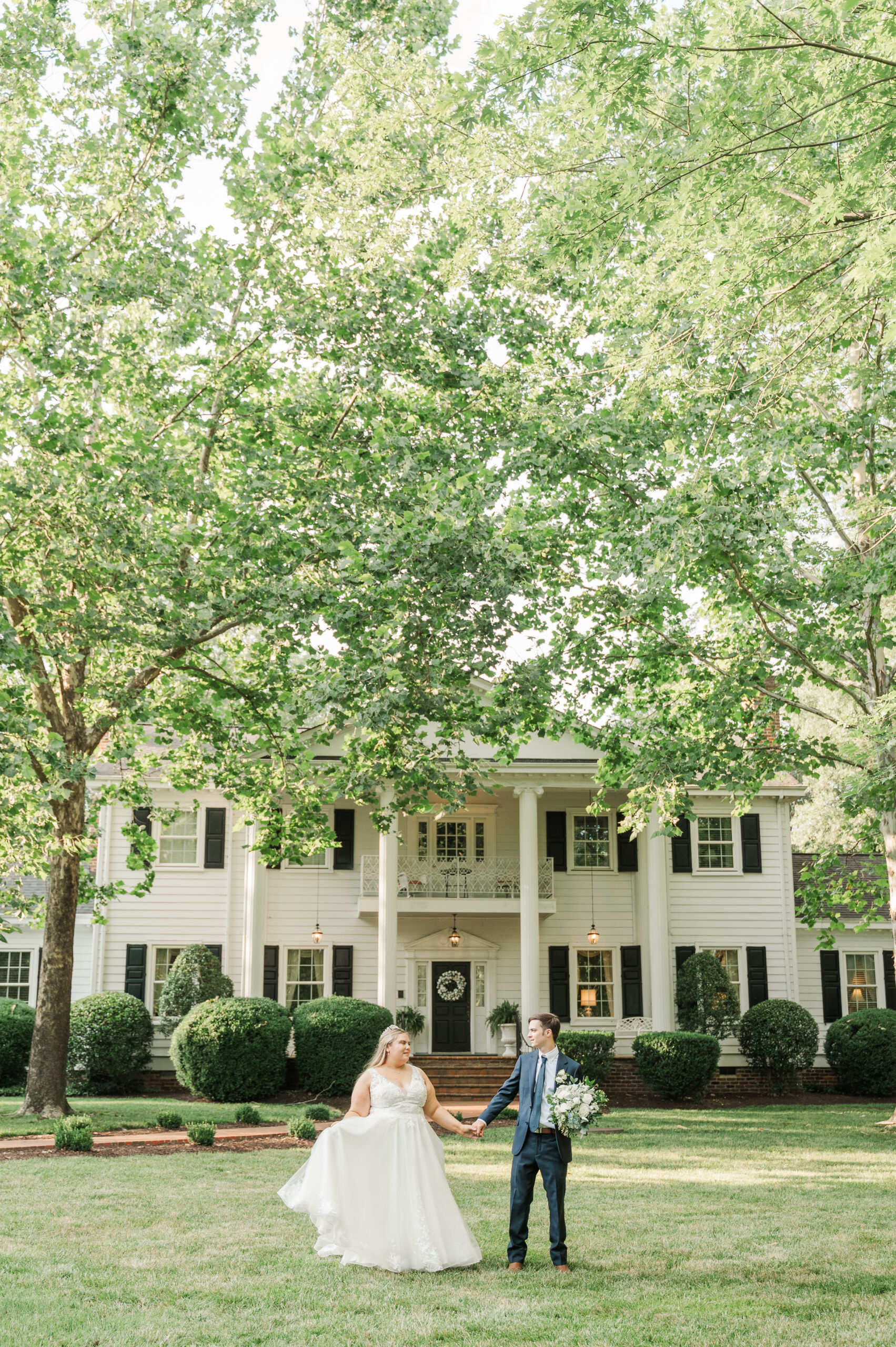 bride and groom portraits