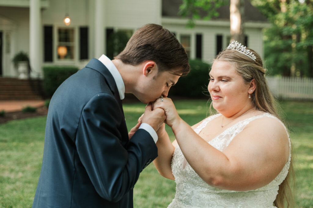 bride and groom portraits