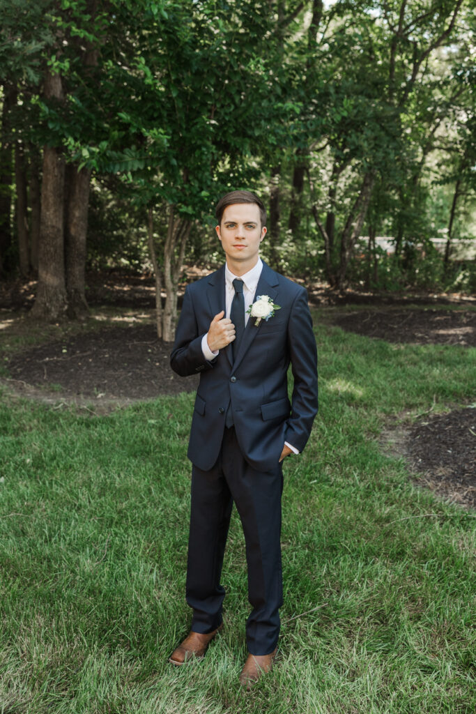 groom portrait