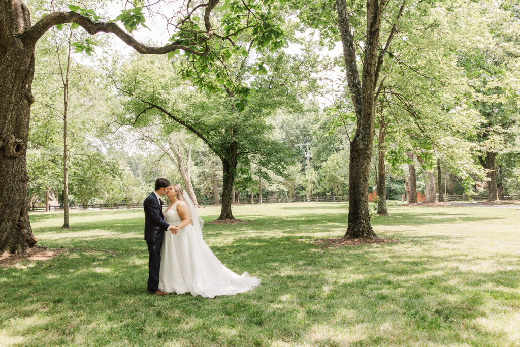 bride & groom portraits at Virginia Cliffe Inn