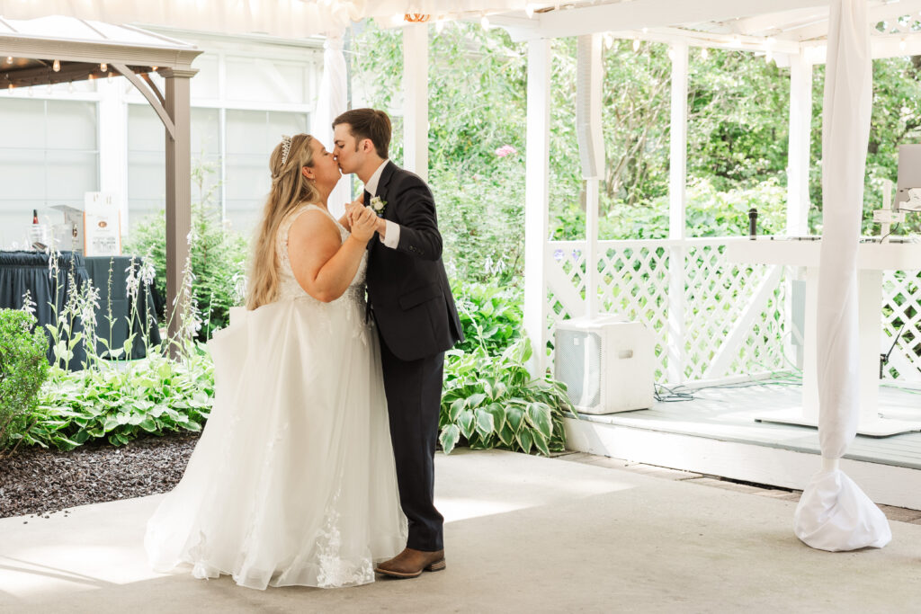 bride and groom first dance