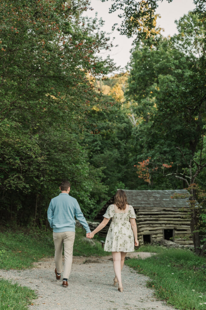couple walking away at Humpback Rocks Visitor Center