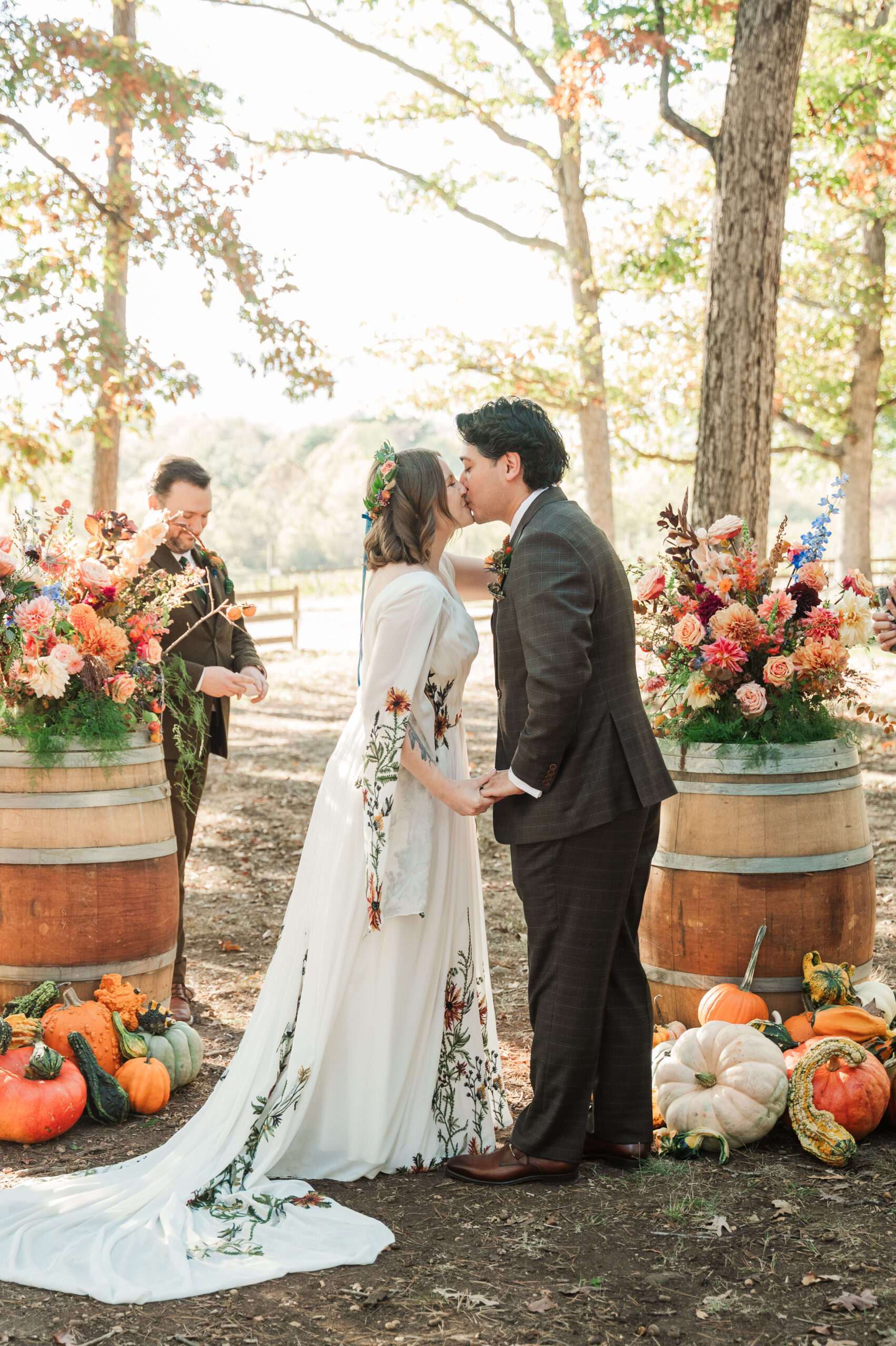 first kiss - wedding ceremony at Knight's Gambit Vineyard