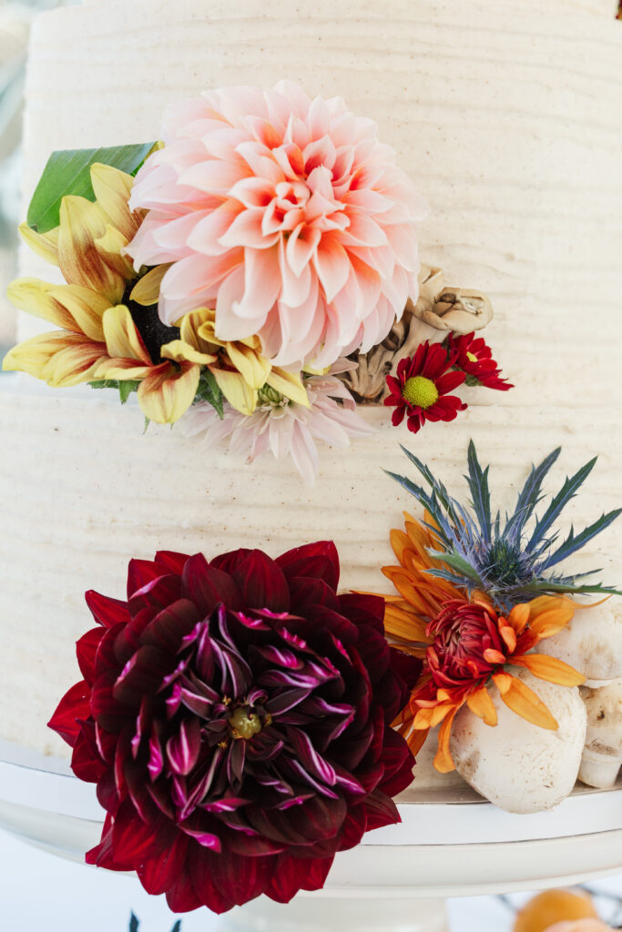 wedding cake flowers