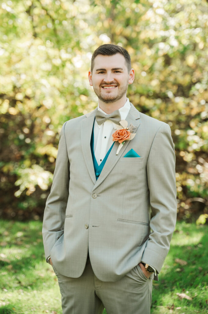 groom portrait