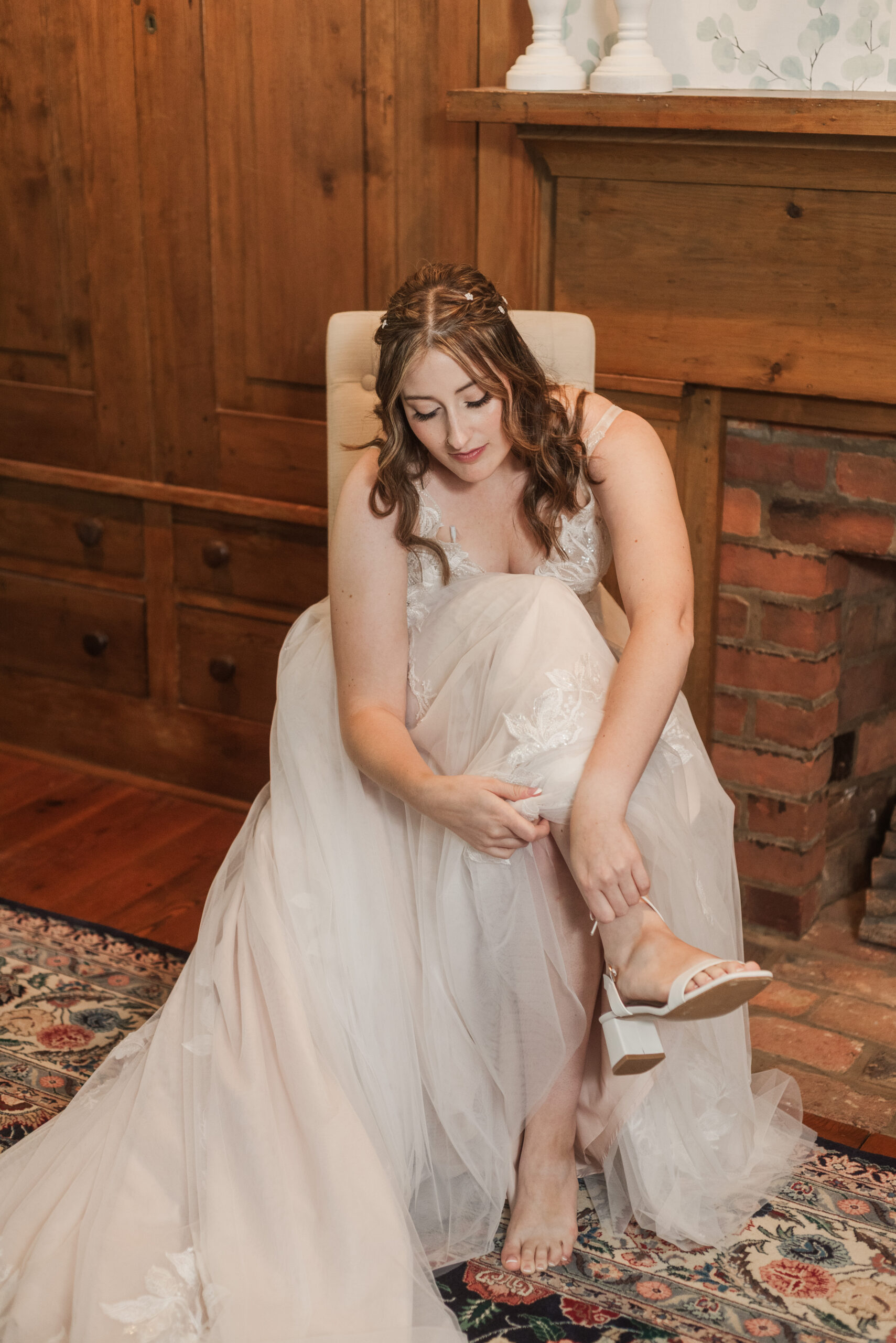 bride putting on shoes