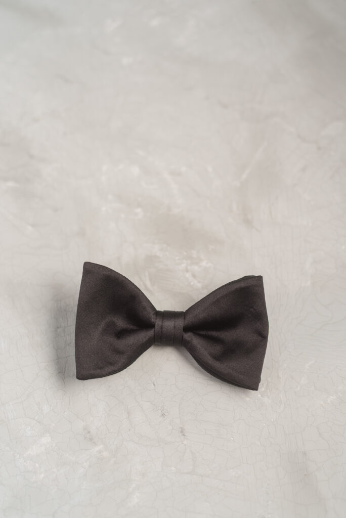 groom's bow tie