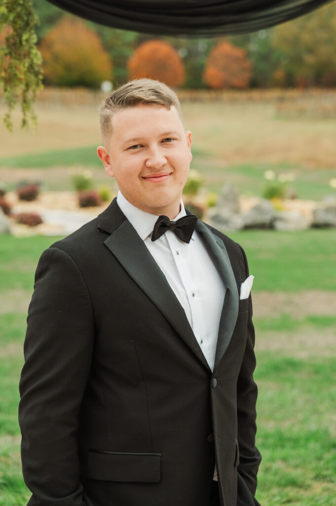 groom portrait