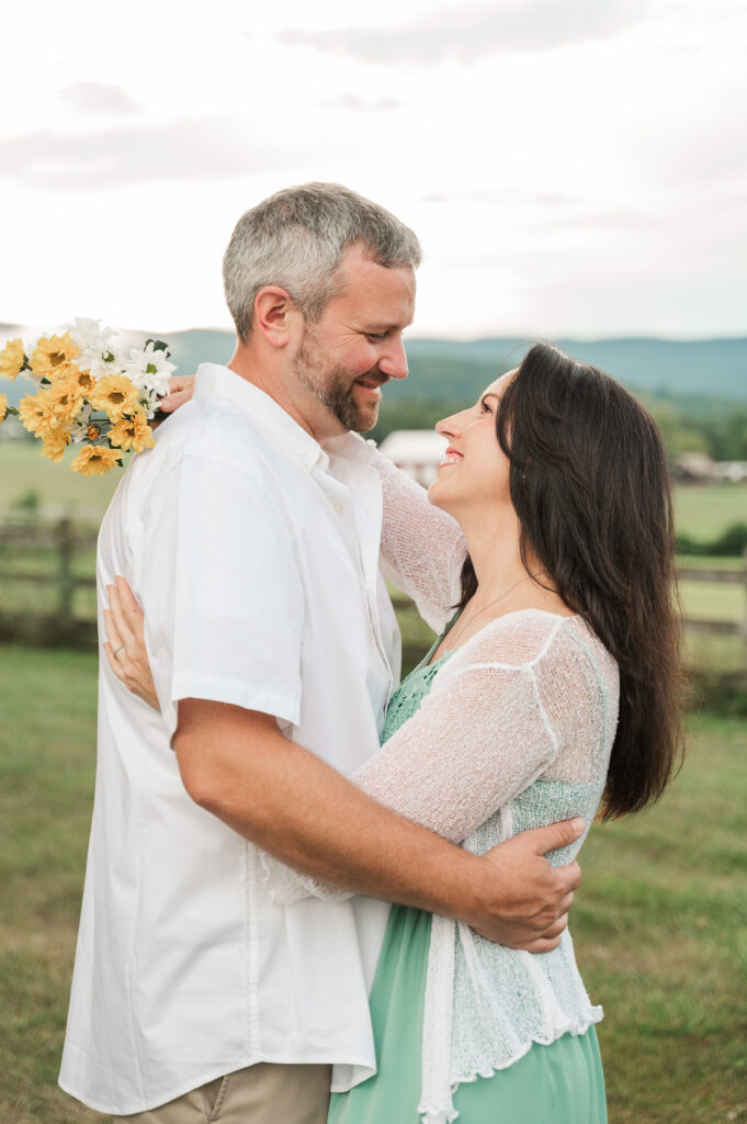 parents portrait during extended family vacation in Elkton Virginia
