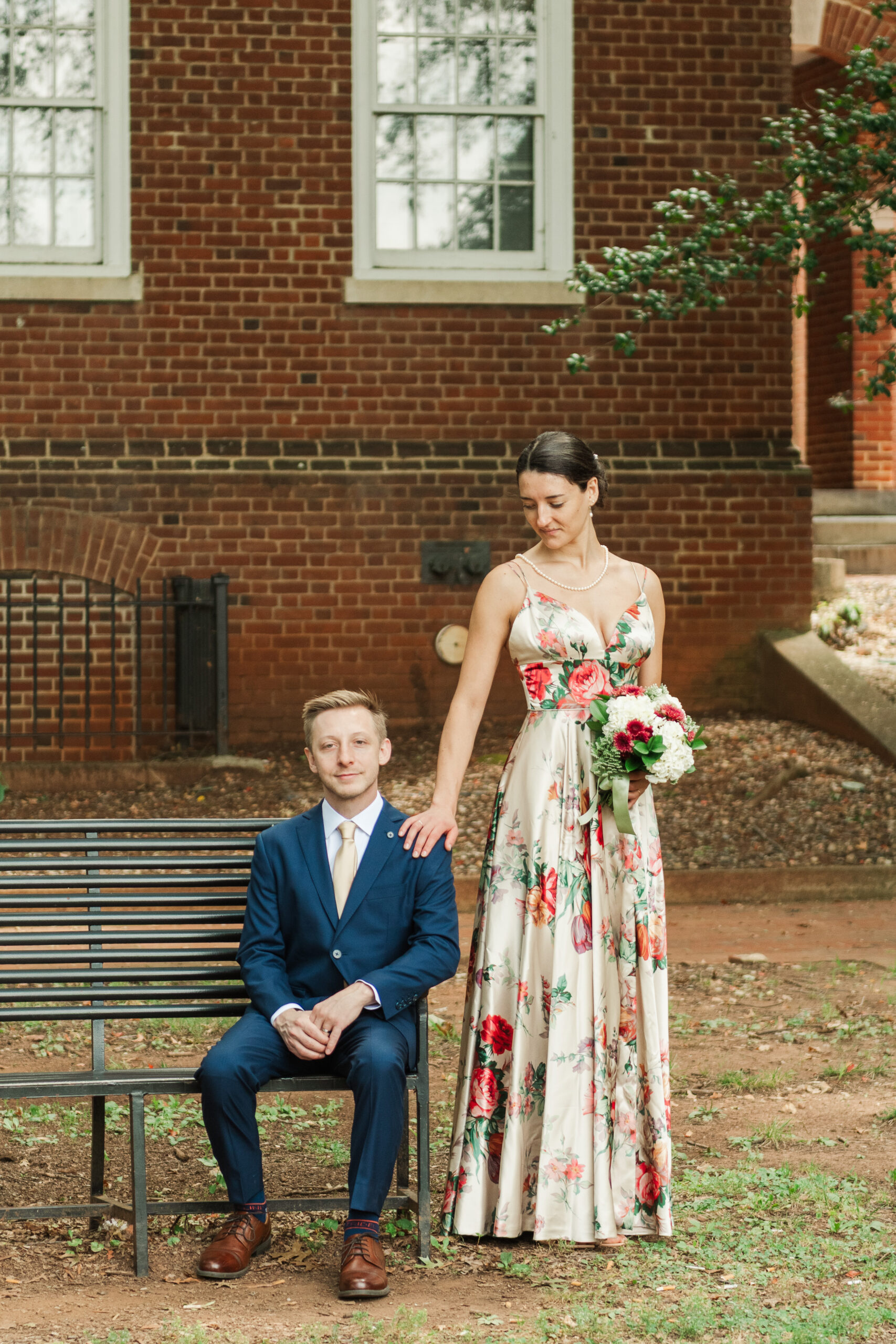 sarah-and-nicholas-elopement-portrait-charlottesville-circuit-court