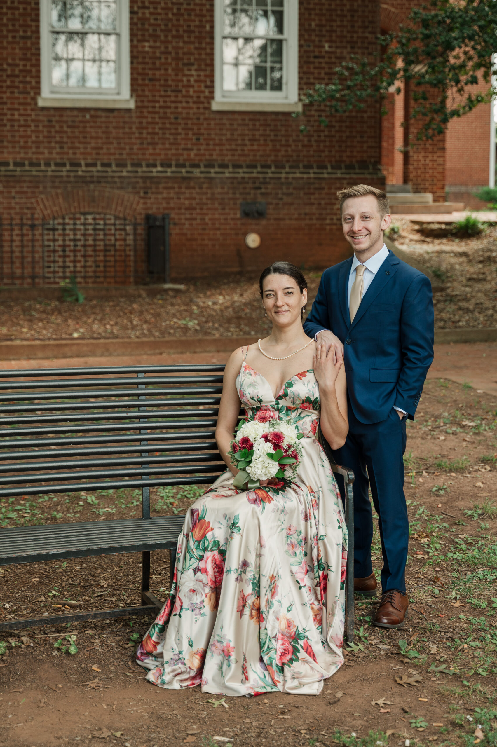 sarah-and-nicholas-elopement-portrait-charlottesville-circuit-court